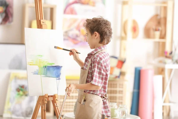 Lindo artista pequeño cuadro de pintura — Foto de Stock