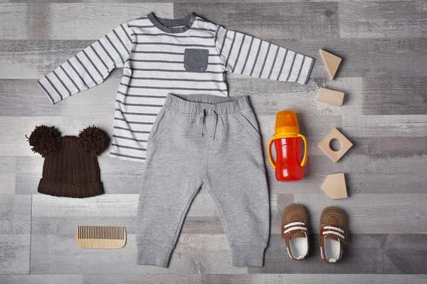 Vêtements et accessoires pour bébés — Photo