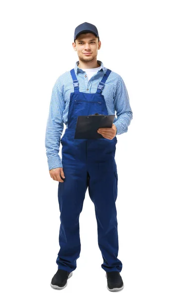 Encanador jovem em uniforme segurando prancheta — Fotografia de Stock