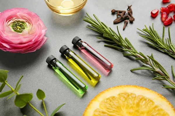 Beautiful composition with perfume — Stock Photo, Image