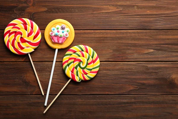 맛 있는 다채로운 막대 사탕 — 스톡 사진