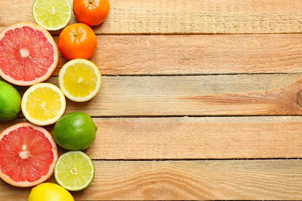 Hermosa composición de frutas tropicales — Foto de Stock