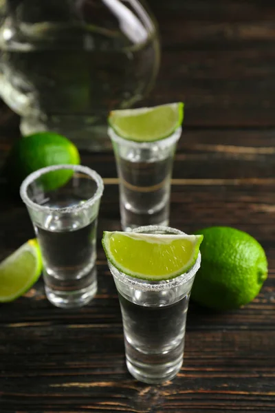 Tequila coups de tranches de citron vert — Photo