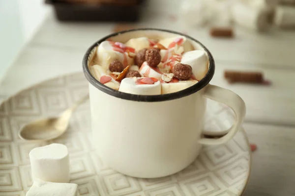 Cacau quente saboroso e marshmallow — Fotografia de Stock