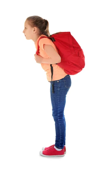 Aranyos iskoláslány a hátizsák, fehér háttér — Stock Fotó