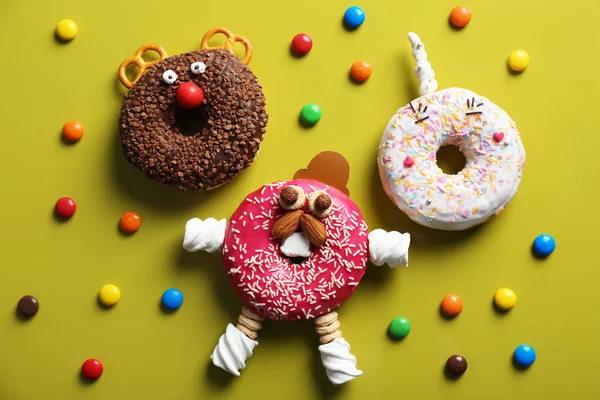 Donuts vitrés créatifs — Photo