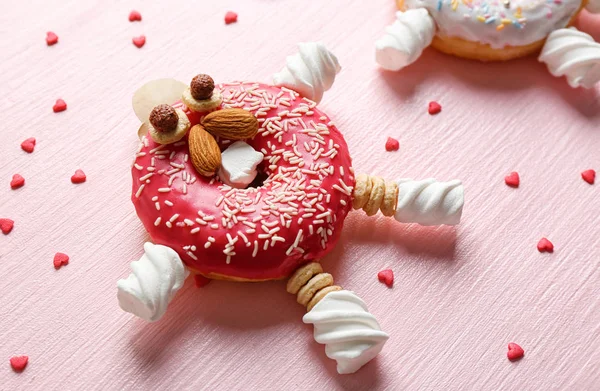 Donut decorado divertido —  Fotos de Stock