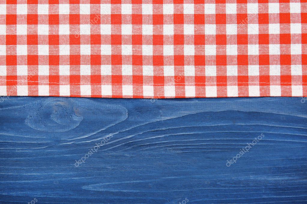 Red checkered napkin 