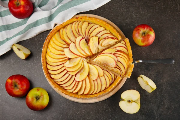 Tarte aux pommes maison — Photo