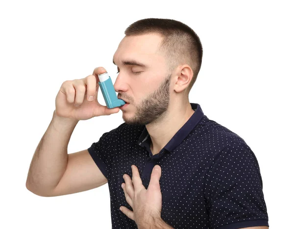 Ember asztma inhaláló használata — Stock Fotó