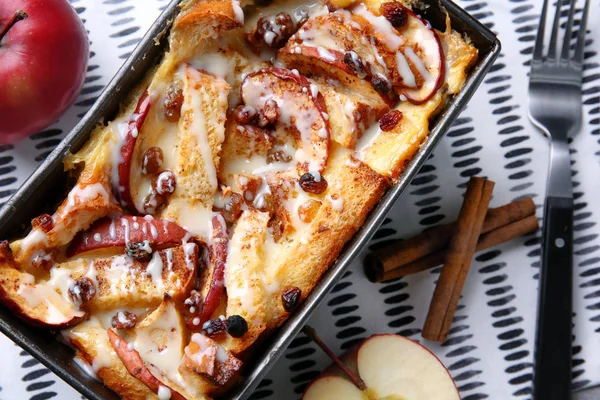 Budino di pane appena sfornato — Foto Stock