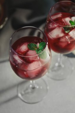 lezzetli şarap spritzer