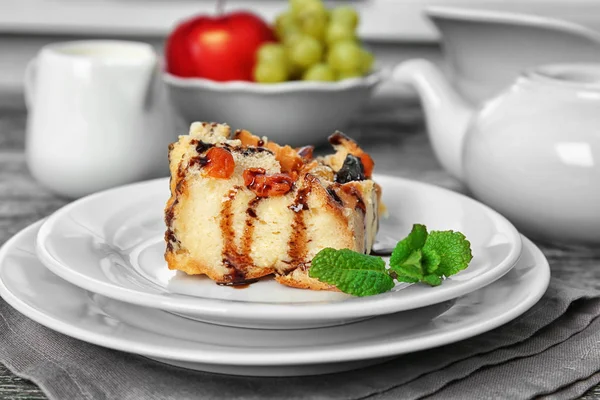 Delicious bread pudding — Stock Photo, Image