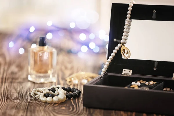 Jewelry accessories in box — Stock Photo, Image