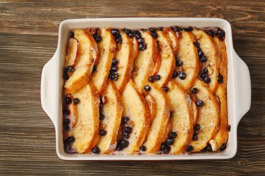 Lezzetli ekmek pudding