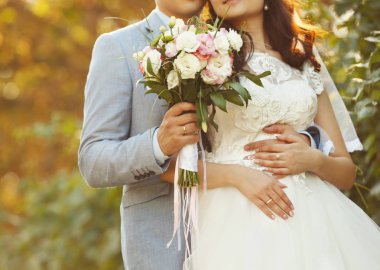 Gelin ve damat düğün gününde