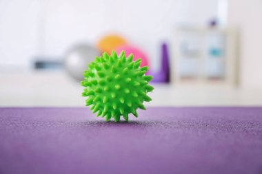 Sivilceli stres topu katta 