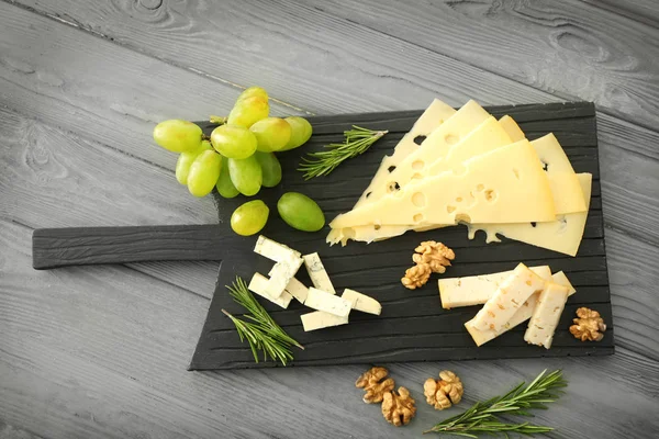 Composition of sliced cheese — Stock Photo, Image