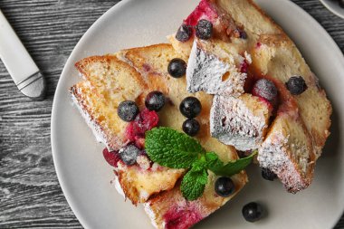 pişmiş ekmek puding