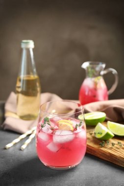 lezzetli şarap spritzer