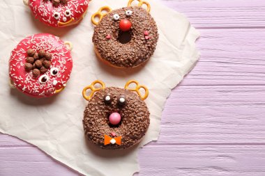 Komik bir şekilde dekore edilmiş Lokmalar