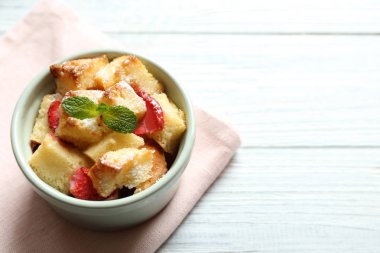 lezzetli ekmek pudingi