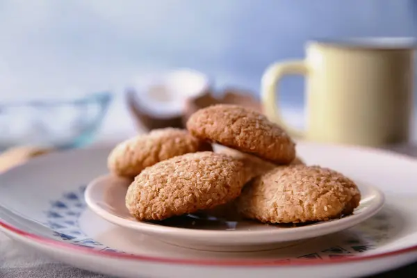Вкусное кокосовое печенье — стоковое фото