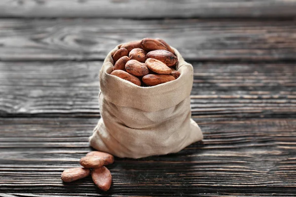 Aromatic cocoa beans — Stock Photo, Image