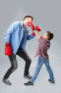Babam ve oğlum eğitim boks 