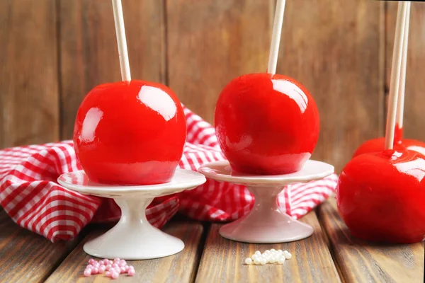 Delicious toffee apples — Stock Photo, Image