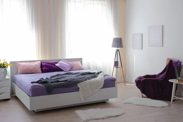 Interior of light modern bedroom — Stock Photo, Image