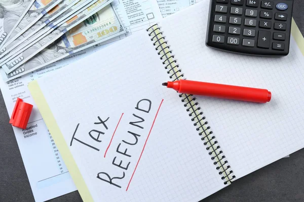 Notebook en tekst Tax Refund — Stockfoto