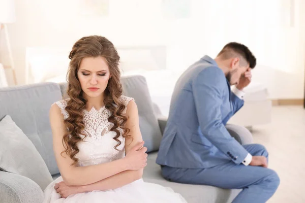 Pareja de boda en disputa — Foto de Stock