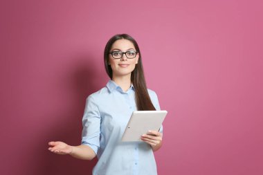 Genç güzel kadın.  