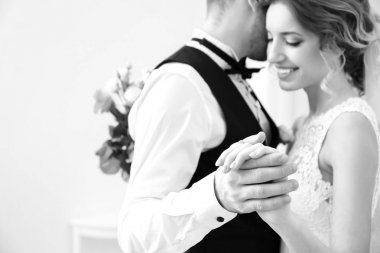 Kapalı dans güzel düğün çifti