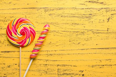 Lezzetli lolipop ile kompozisyon 