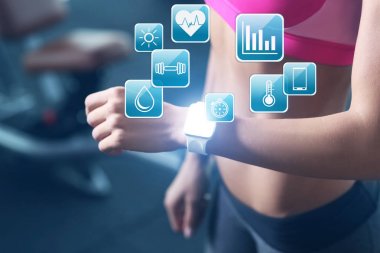  kadın fitness izci ile