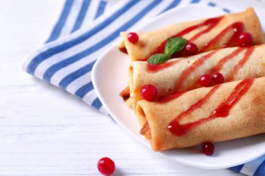 Lezzetli gözleme ile plaka  