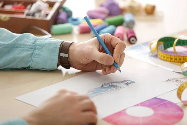 Fashion designer at workplace — Stock Photo, Image