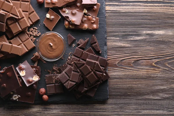 溶かしたチョコレート プレート — ストック写真