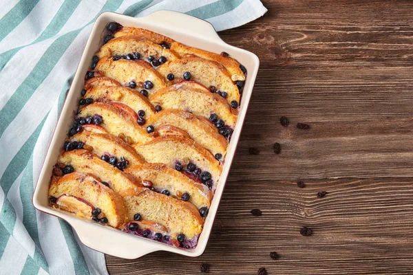 Lezzetli ekmek pudding
