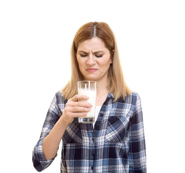 Žena s alergií na mléko — Stock fotografie