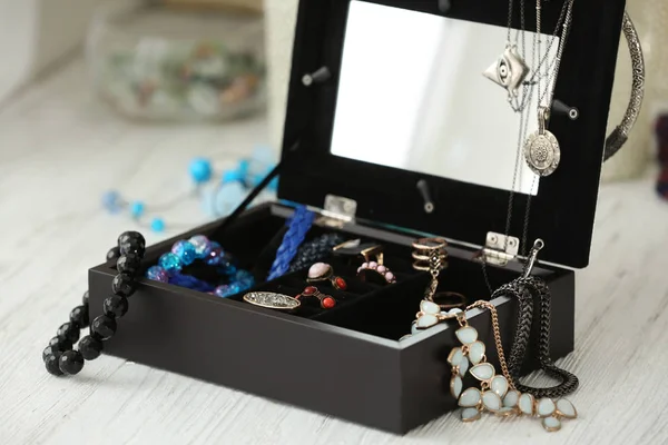Bijouterie in jewelry box — Stock Photo, Image