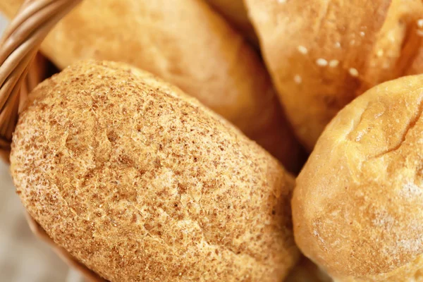 Různé čerstvý chléb buchty — Stock fotografie
