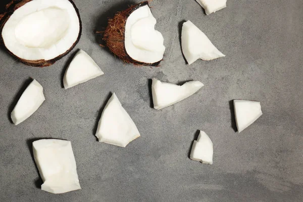 Fresh coconut slices — Stock Photo, Image