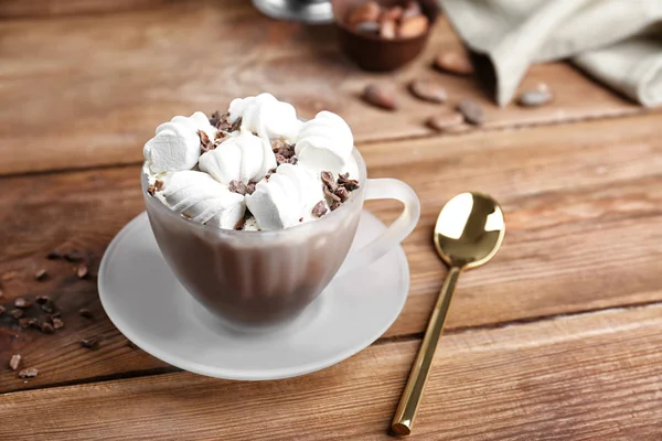 Cup of cocoa with marshmallows — Stock Photo, Image