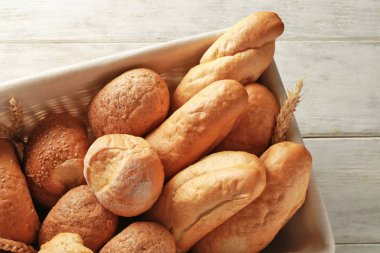 Farklı taze ekmek çeşitleri 
