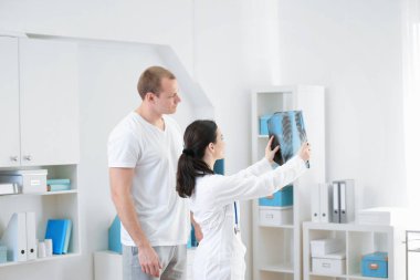 Ortopedi Kliniği hasta ile