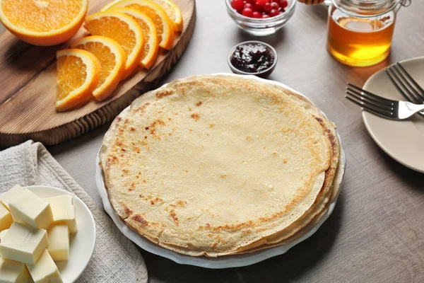 Crêpes fraîches délicieuses — Photo