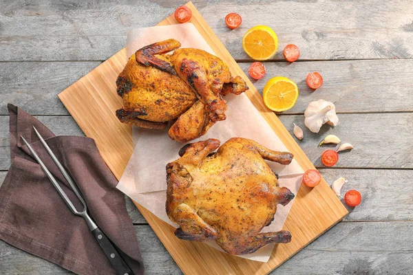 Roasted beer can chickens — Stock Photo, Image